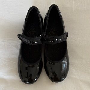 Girls' Tap Shoes (for tap dancing!) Black Patent Mary Jane Shoes - Classic Style